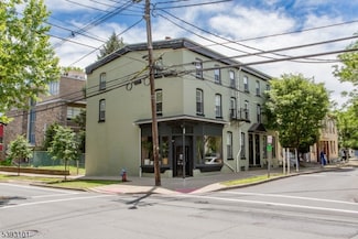 41 Church St, Lambertville, NJ 08530