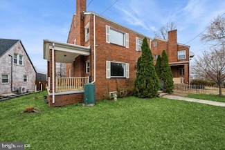 2428 S Dakota Ave NE, Washington, DC 20018