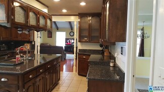 1033 Jeffery Dr, Birmingham, AL 35235