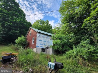 11 Watercliff St, Lonaconing, MD 21539