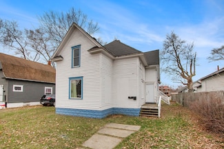 596 Superior St, Benton Harbor, MI 49022