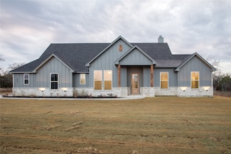 1041 Churchill Ln, Millsap, TX 76066