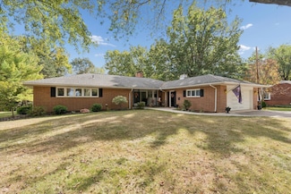 571 Parklane Dr, Woodville, OH 43469