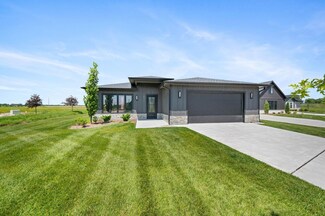 8374 W Waterway Ct, Maize, KS 67101