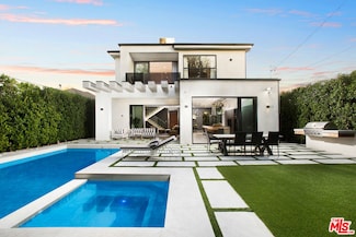 4527 Simpson Ave, Valley Village, CA 91607