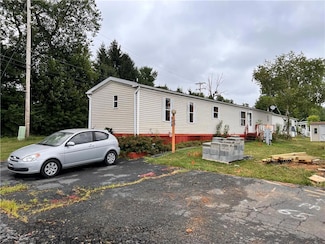 66 Wildbriar Ct N, Bath, PA 18014