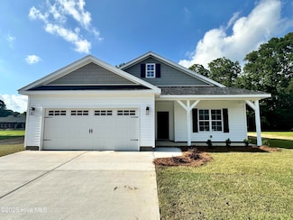 3272 School View Dr, Farmville, NC 27828