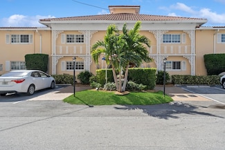 2864 NE 33rd Ct Unit 202, Fort Lauderdale, FL 33306