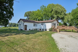 10415 22nd Ave, Pleasant Prairie, WI 53158