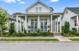 412 Catalina Ln, Youngsville, LA 70592
