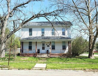 712 S Main St, Abingdon, IL 61410