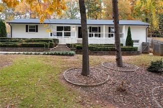 620 Spalding Dr NE, Atlanta, GA 30328