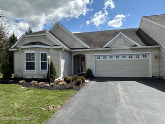 12 Mayfield Ct, Queensbury, NY 12804