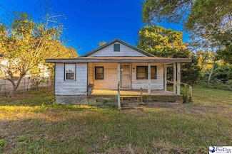 422 E 3rd Ave E, Pamplico, SC 29583