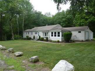 40 Mount Hygeia Rd, Foster, RI 02825