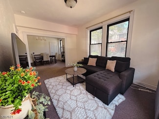 33 62nd St, West New York, NJ 07093
