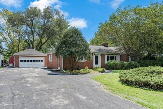 1319 N Randall Rd, Aurora, IL 60506