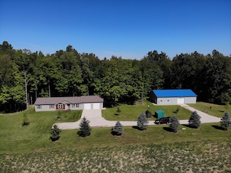 46408 8th Ave, Bloomingdale, MI 49026