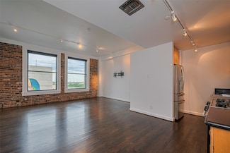 915 Franklin St Unit 6E, Houston, TX 77002