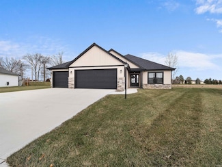 10421 Buckshire Ct, New Haven, IN 46774