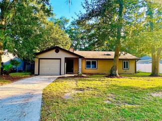 2205 NW 43rd Place, Gainesville, FL 32605