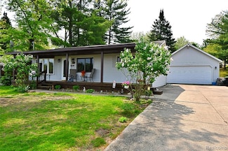 9406 Adams Rd, Richfield Township, MI 48656