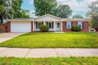 507 Green Meadow Dr, Tallmadge, OH 44278