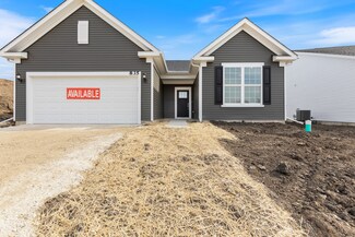 835 Summer Ln, Lindenhurst, IL 60046