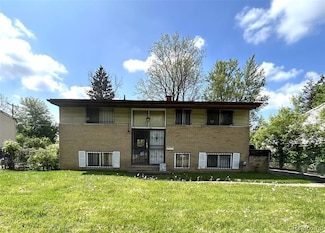 1263 Flamingo Dr, Mount Morris, MI 48458