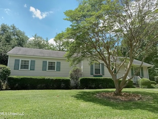 207 W Percy St, Indianola, MS 38751