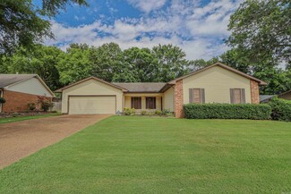 2812 Martinbrook Dr, Jonesboro, AR 72401