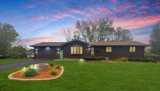 3309 Parkdale Dr, Marinette, WI 54143