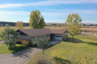 425 W Peach Rd, Ontario, OR 97914