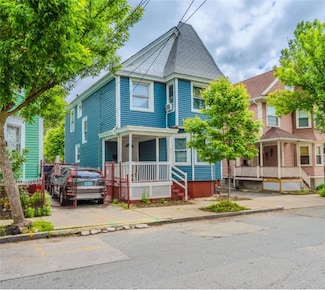 12 Hamilton St, Providence, RI 02907