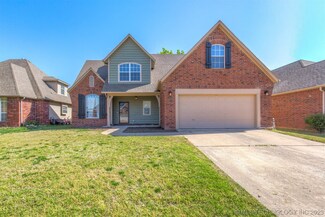 415 N Emerson St, Jenks, OK 74037