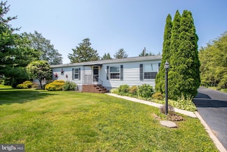 135 Bush Dr, Dover, DE 19901