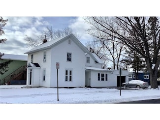 203 S 4th St, River Falls, WI 54022