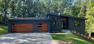 6300 Grand River Dr NE, Ada, MI 49301
