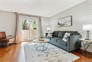 1060 S Parker Rd Unit 25, Denver, CO 80231