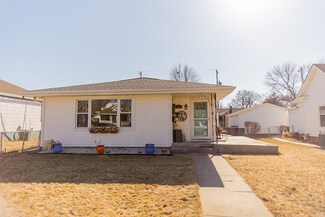412 W 28th St, Kearney, NE 68845
