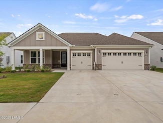 597 Java Dr, Ridgeland, SC 29936