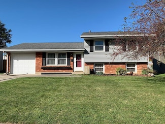 1149 Robinhood Dr, Bucyrus, OH 44820