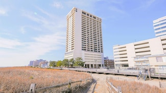 3851 Boardwalk, Atlantic City, NJ 08401