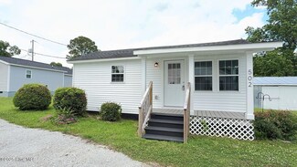 502 E Hargett St, Richlands, NC 28574