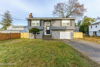 69 Starr Ave, Schenectady, NY 12304
