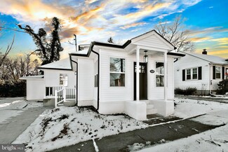 438 N 2nd St, Hammonton, NJ 08037