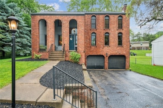 576 Shumaker Dr, Monroeville, PA 15146