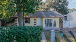 822 Forest Ln, Daytona Beach, FL 32114