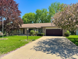 1626 Diane Rd, Saint Paul, MN 55118