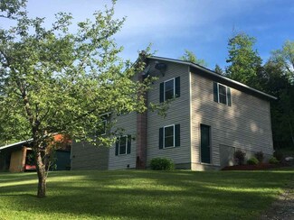 90 Dolan Rd, Montpelier, VT 05602